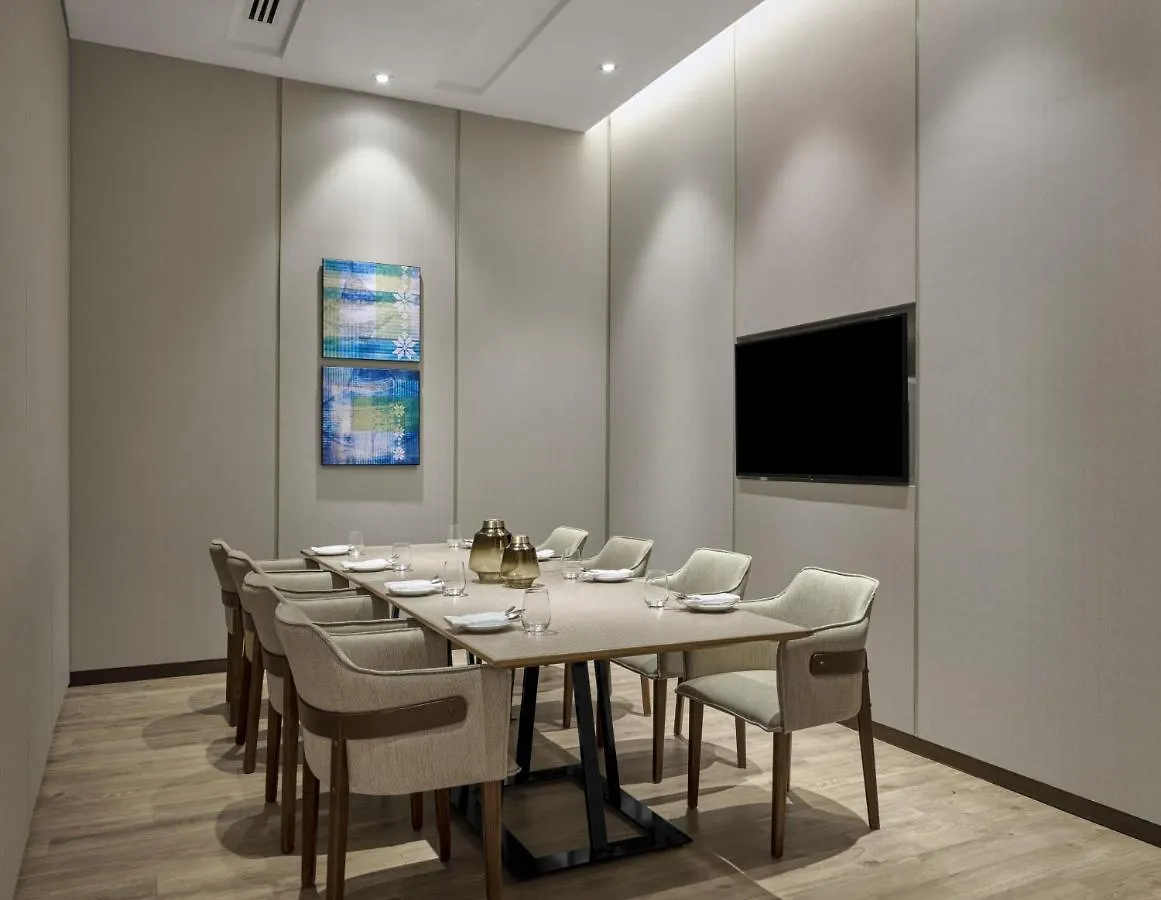 Hyatt Place Johor Bahru Paradigm Mall 4*,